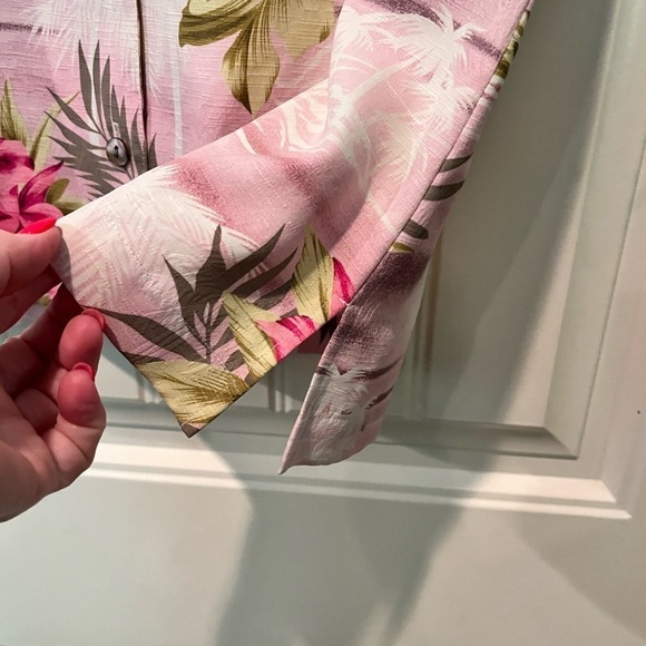 Tommy Bahama ladies shirt size medium 100% silk summer casual lightweight chic - Picture 5 of 7